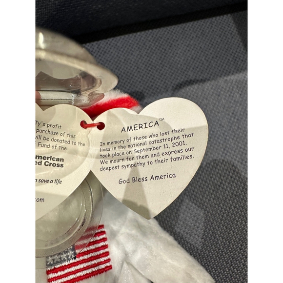 TY AMERICA (WHITE) the BEAR BEANIE BABY - MINT with MINT TAG USA Red Cross - Picture 13 of 16